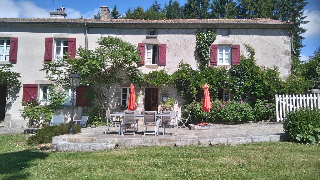 Les Vergnes Saint-Pardoux-le-Neuf Exterior foto